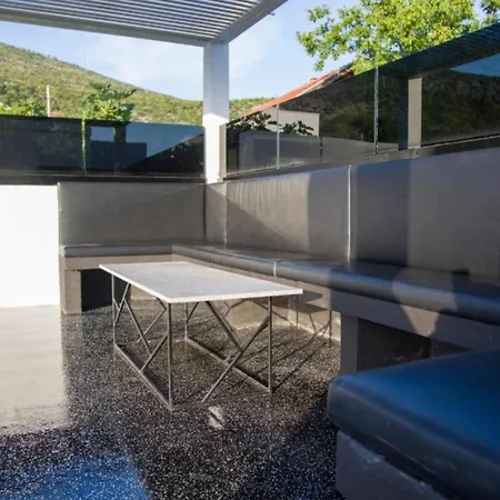 Vila11 Villa *