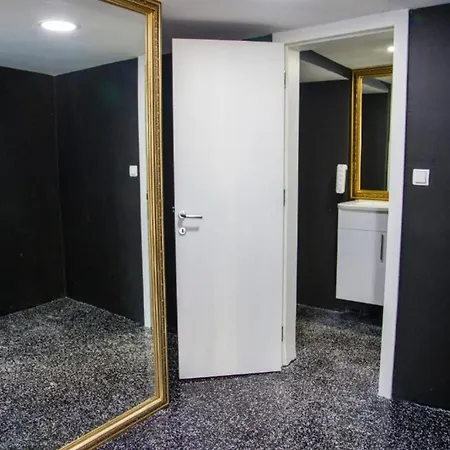 Villa Vila11 *