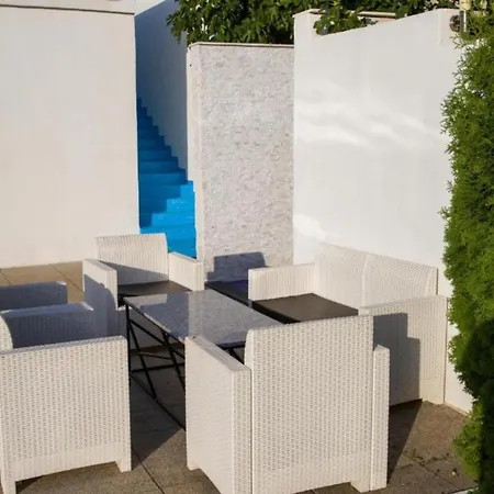 Villa Vila11 *